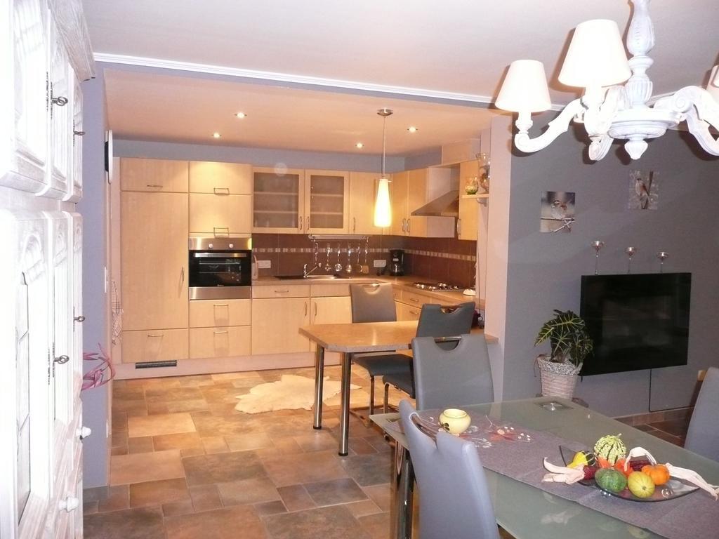 Ferienwohnung "Sweet Home" Eupen Room photo